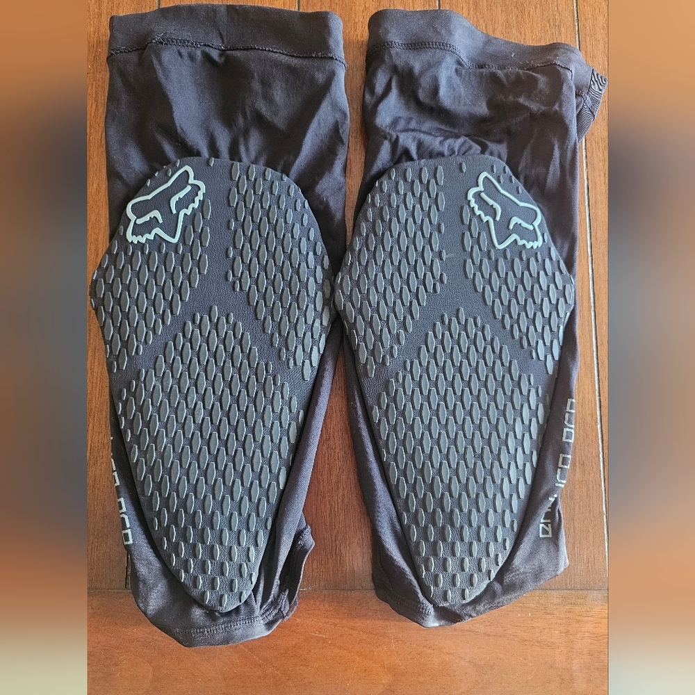 Fox Large Knee Pads